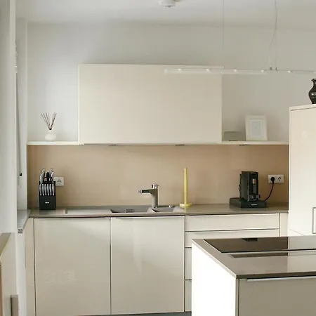 Bonsaisuite - Soft Idyllic Flat - Downtown Weiden * 魏登