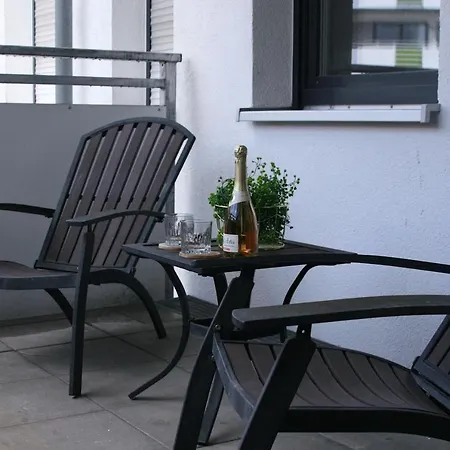 Bonsaisuite - Soft Idyllic Flat - Downtown Weiden *
