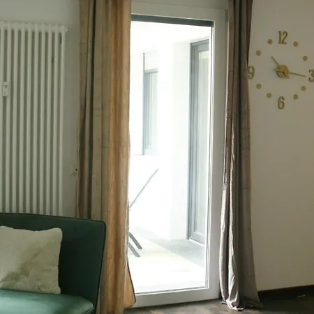 Bonsaisuite - Soft Idyllic Flat - Downtown Weiden *